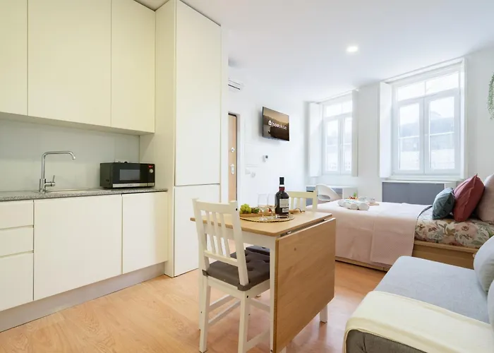 Host Wise - Santa Catarina Cosy Downtown Apartment Porto