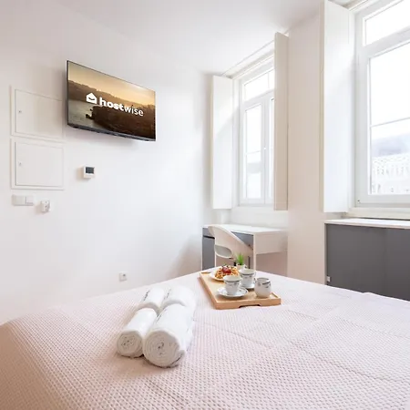 Host Wise - Santa Catarina Cosy Downtown דירה