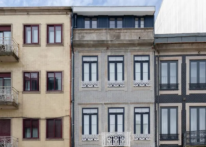 Appartement Host Wise - Santa Catarina Cosy Downtown