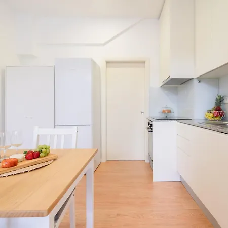 Host Wise - Santa Catarina Cosy Downtown Porto